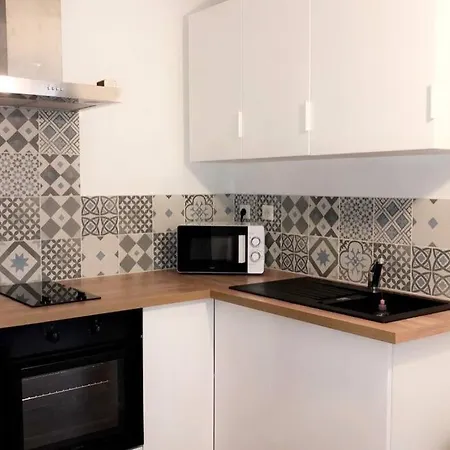 T2 Chaleureux A 5 Mn Du Centre/plage Avec Parking *