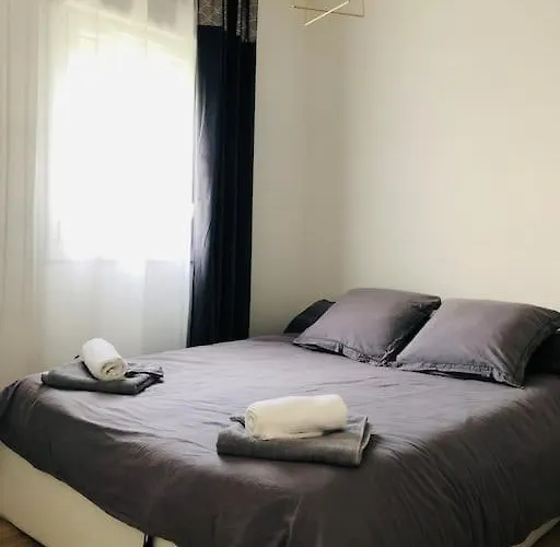 公寓 T2 Chaleureux A 5 Mn Du Centre/plage Avec Parking *