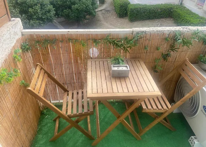 Apartmán T2 Chaleureux A 5 Mn Du Centre/plage Avec Parking *